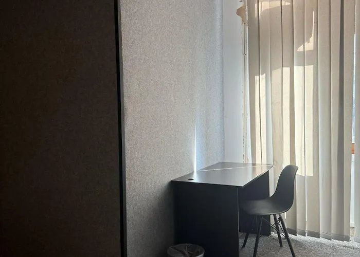 Budget King Room