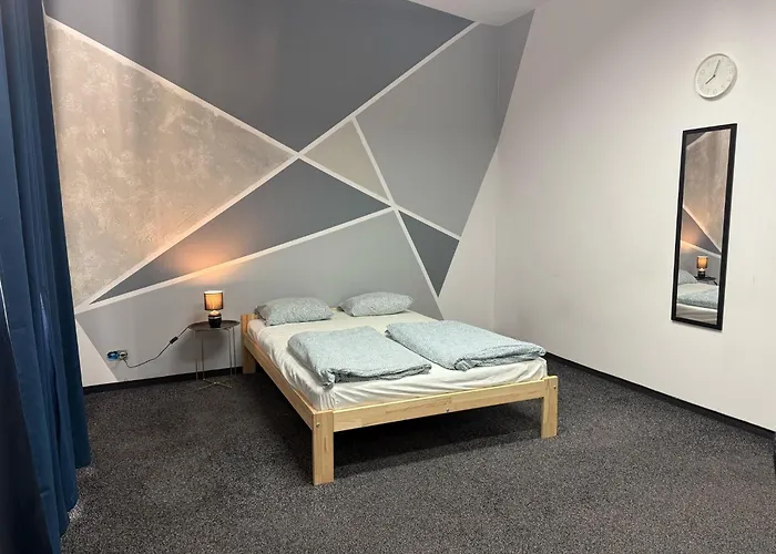 Budget King Room