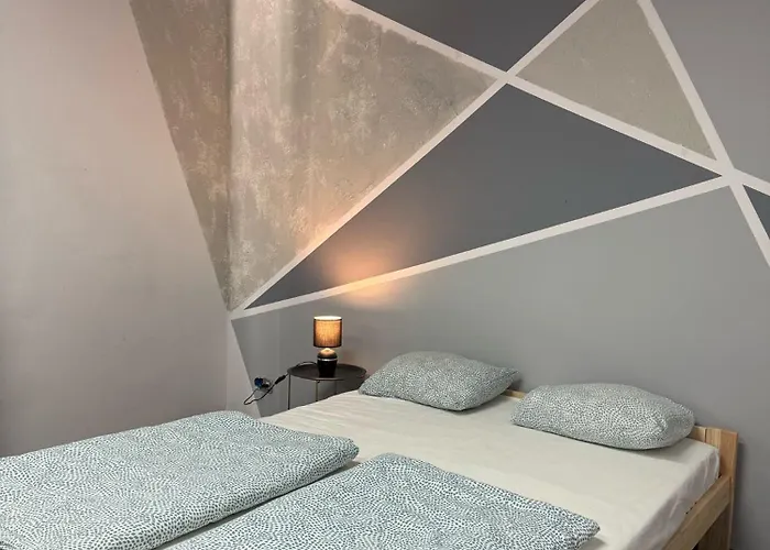 Budget King Room
